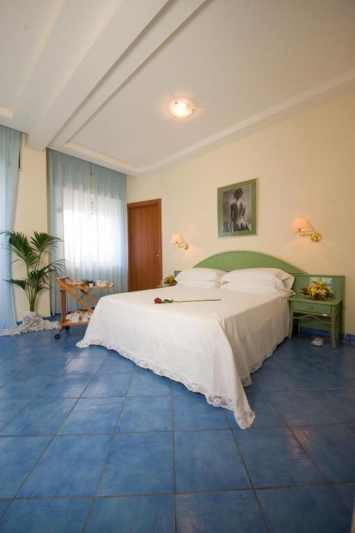 Hotel Pensione Reale Maiori Habitación foto