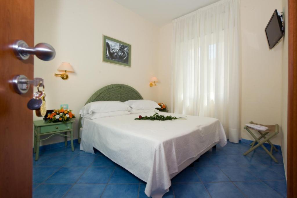 Hotel Pensione Reale Maiori Habitación foto